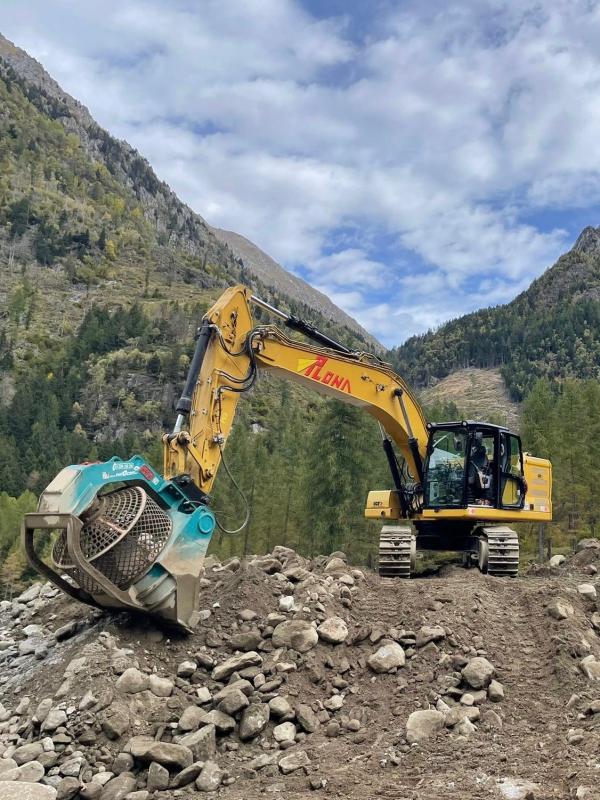 (C0 84) Realizzazione di soglie di fondo in grossi massi legati lungo il ramo del Palobbia – Ceto (BS)